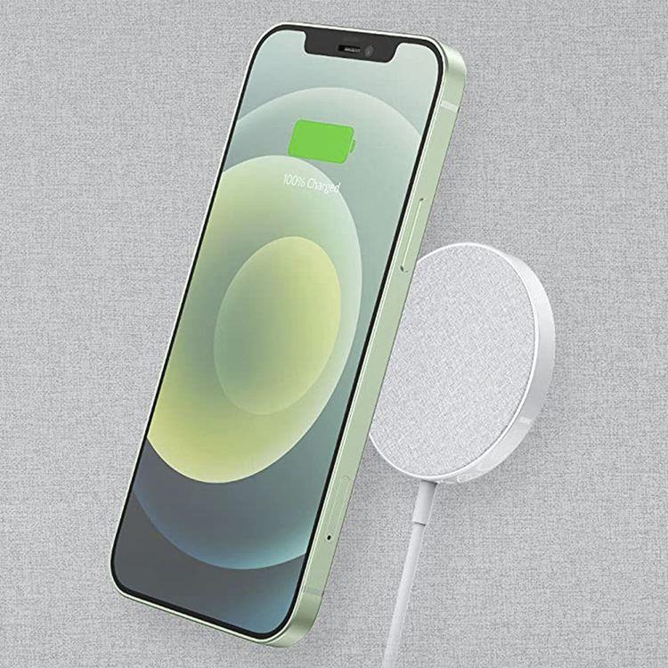Anker Magnetically Charge And Use