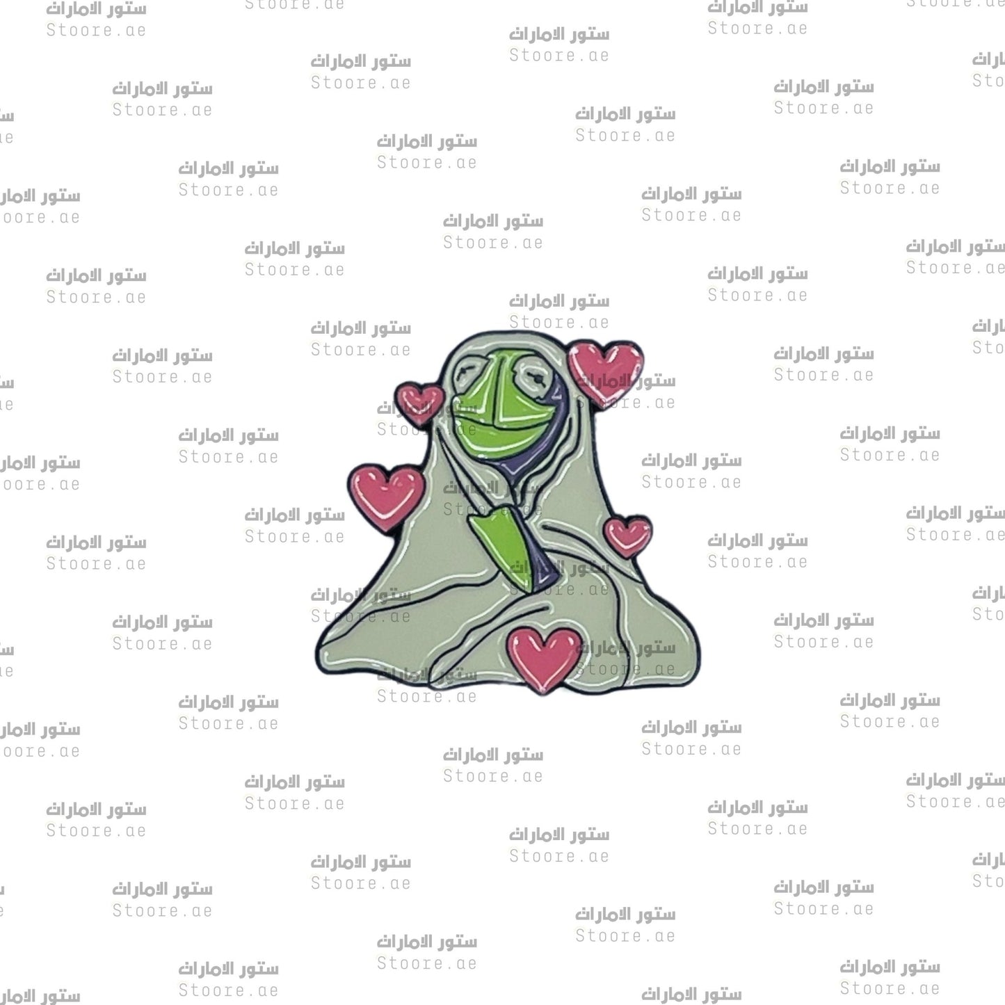 Badge Snuggly Kermit