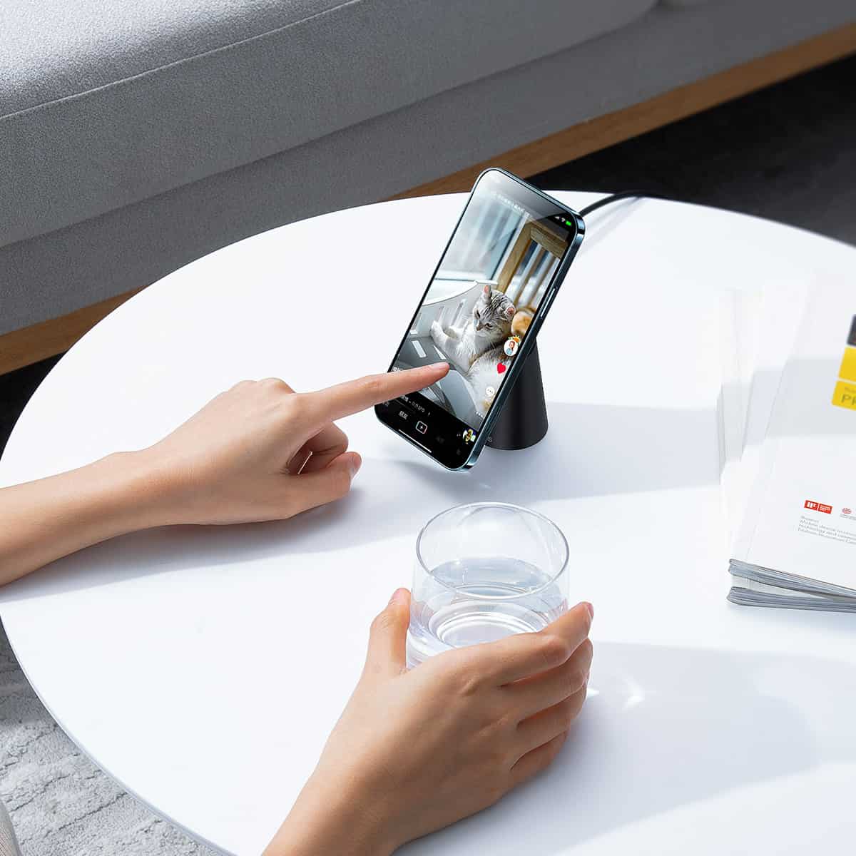 Baseus Simple Magnetic Stand Wireless Charger 15W - Black
