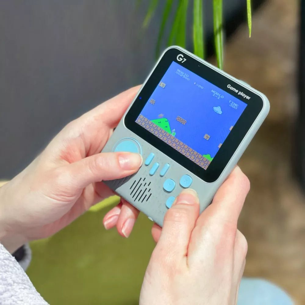 Game Box G7 Ultra-Thin Handheld Game Console 3.5-Inch HD Screen