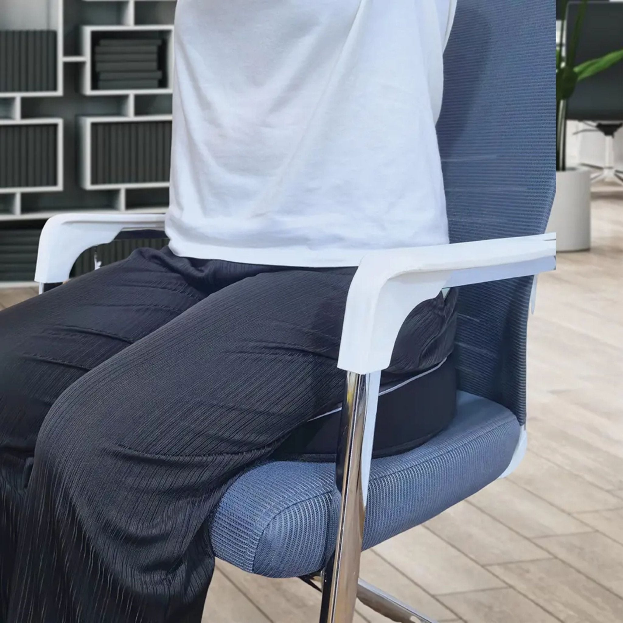 Green Lion Cloud Plus Seat Cushion -Black& Grey