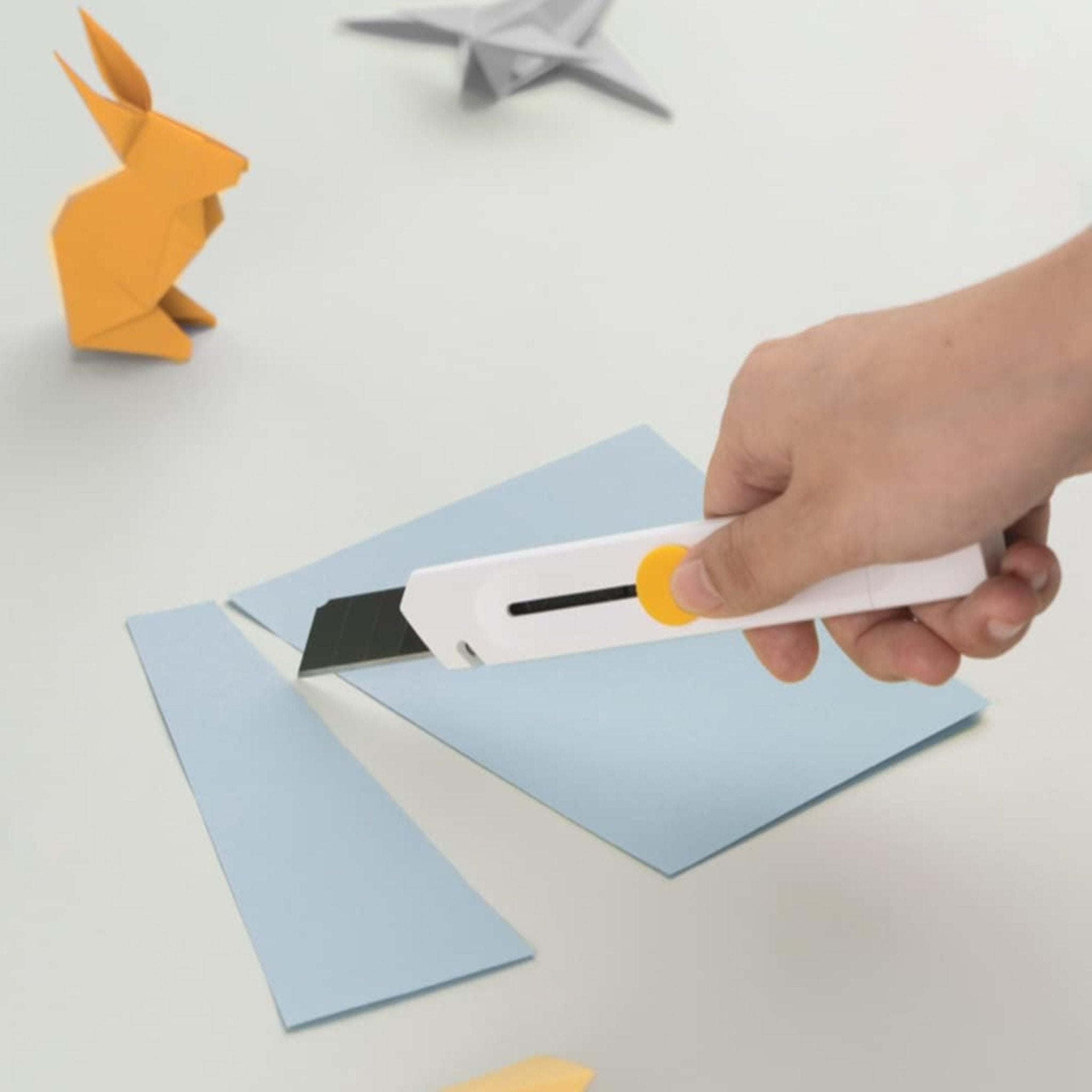 HOTO Utility Knife, Universal Cutter - White