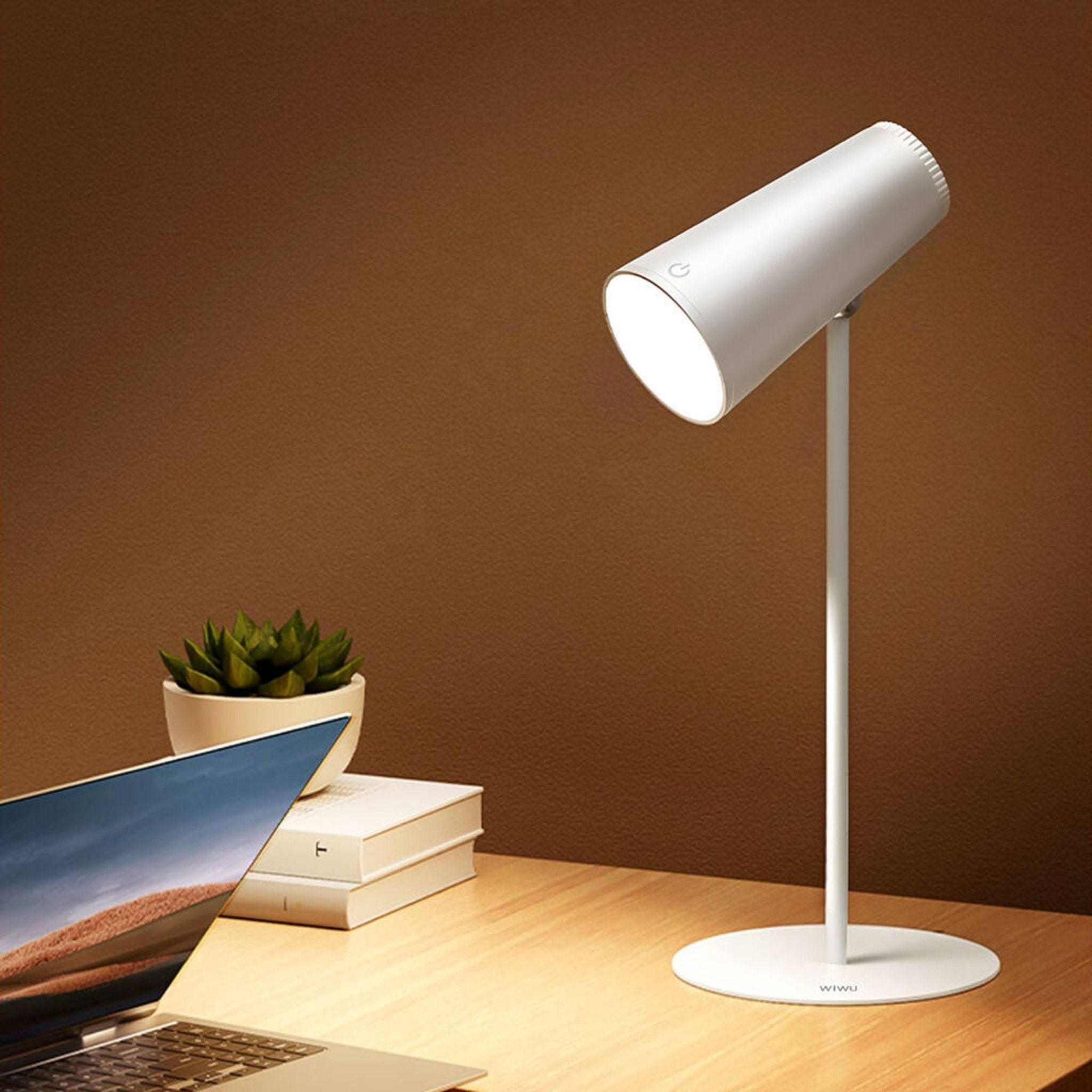 WIWU D8 Desk Lamp 4 in1 intelligent Magnetic Light - White - STOORE.AE | ستور الامارات
