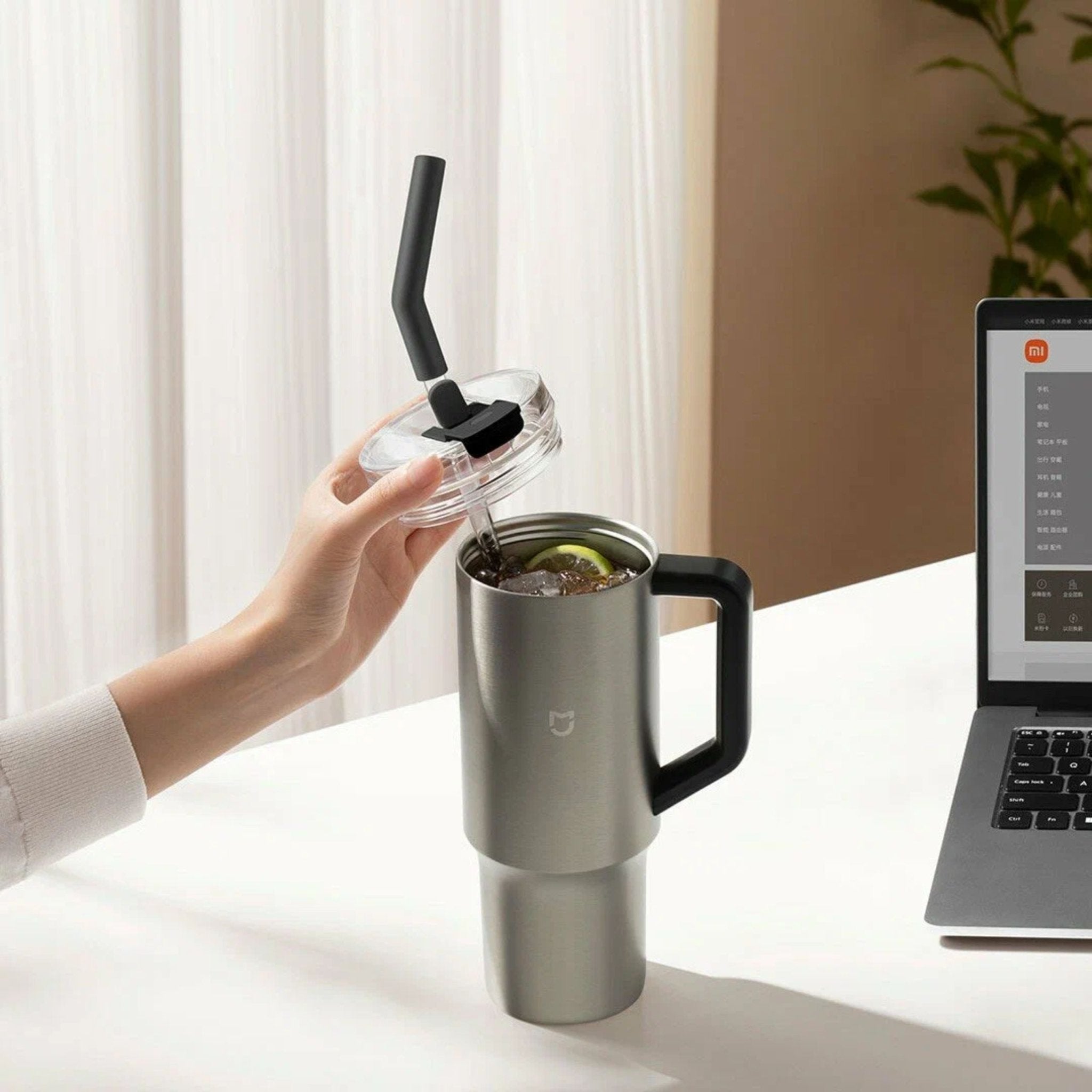 Xiaomi Mijia Portable Stainless Steel Thermos Cup with Straw 1L - Grey - STOORE.AE | ستور الامارات