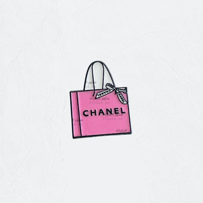 Badge Chanel Bag