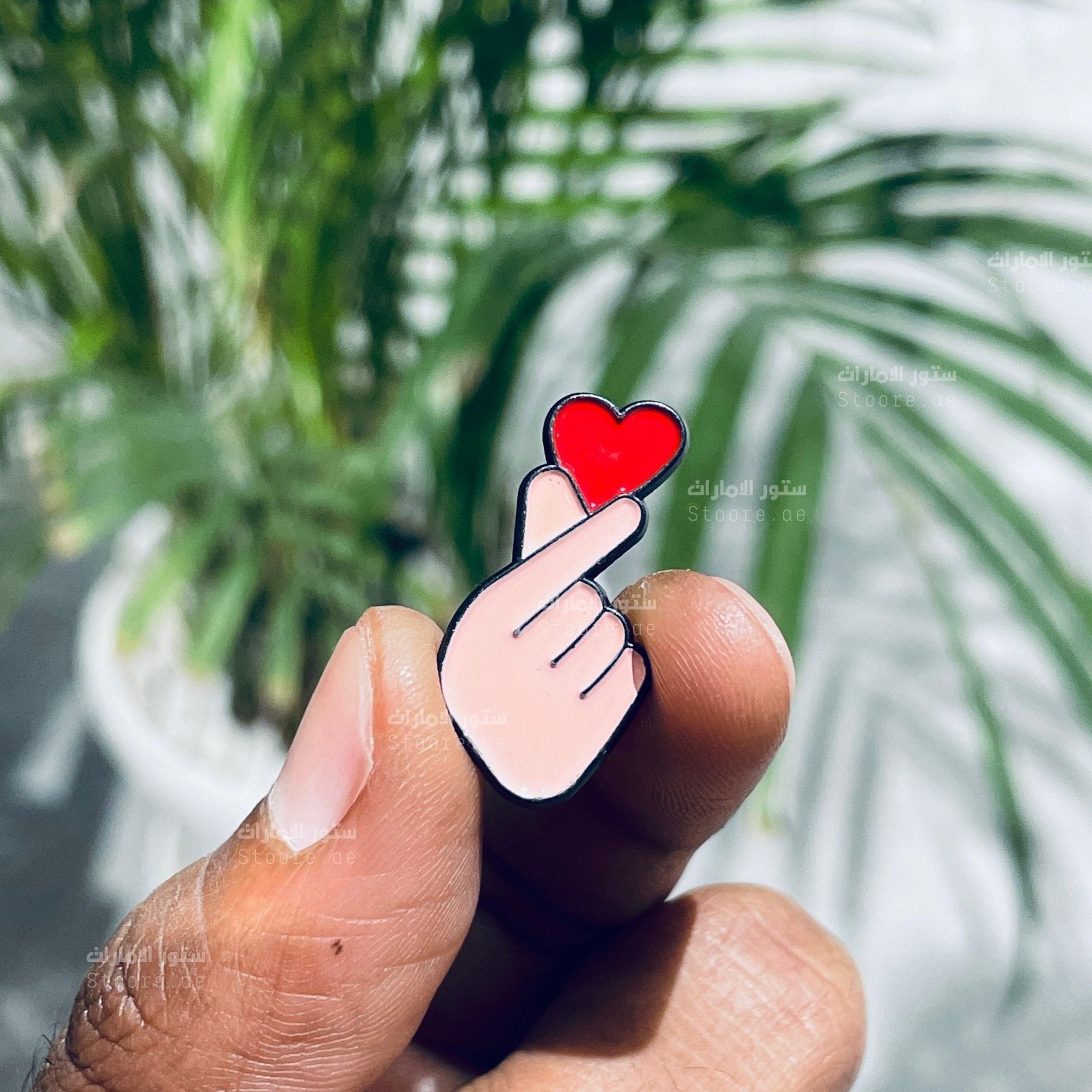 Badge Finger heart