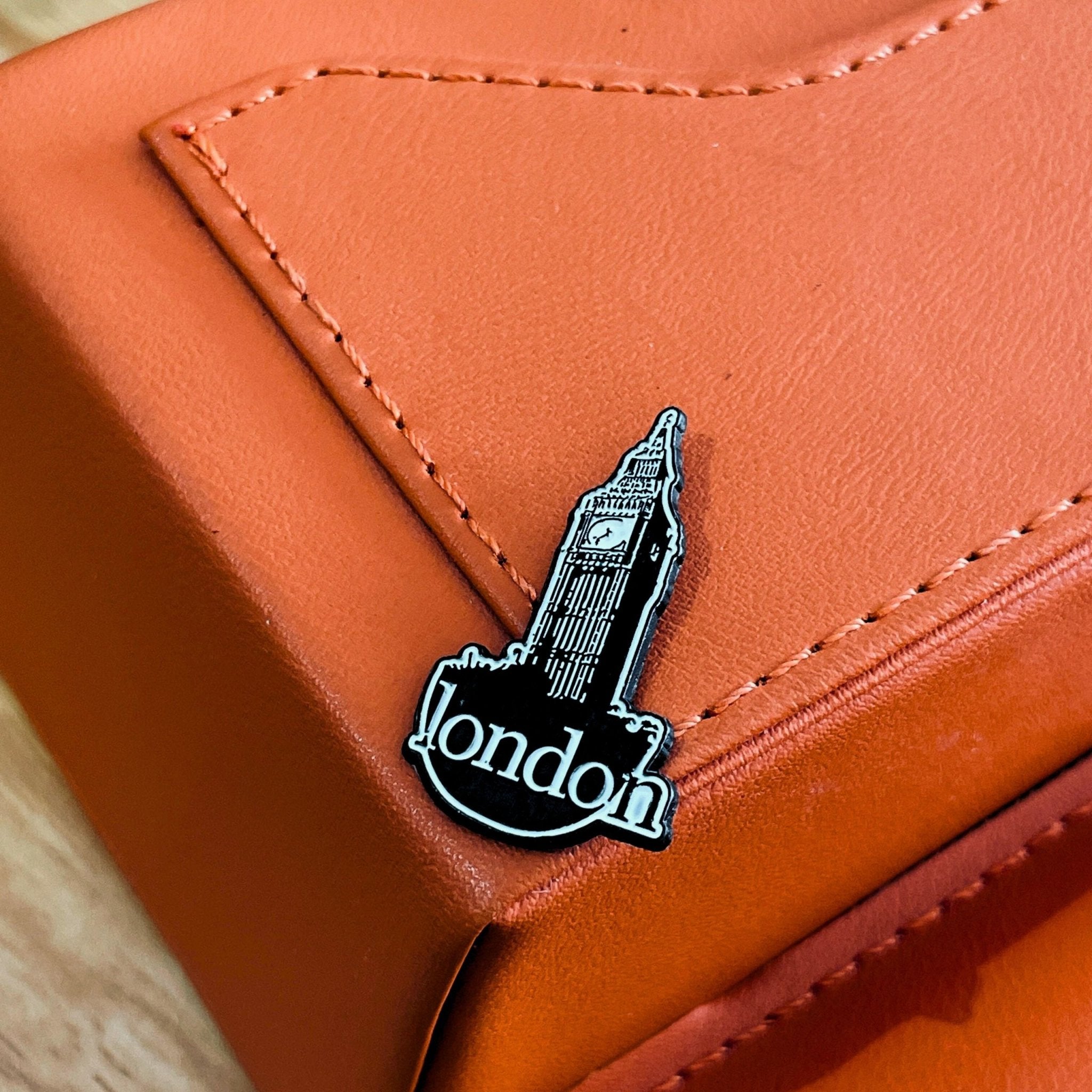 Badge London - 1