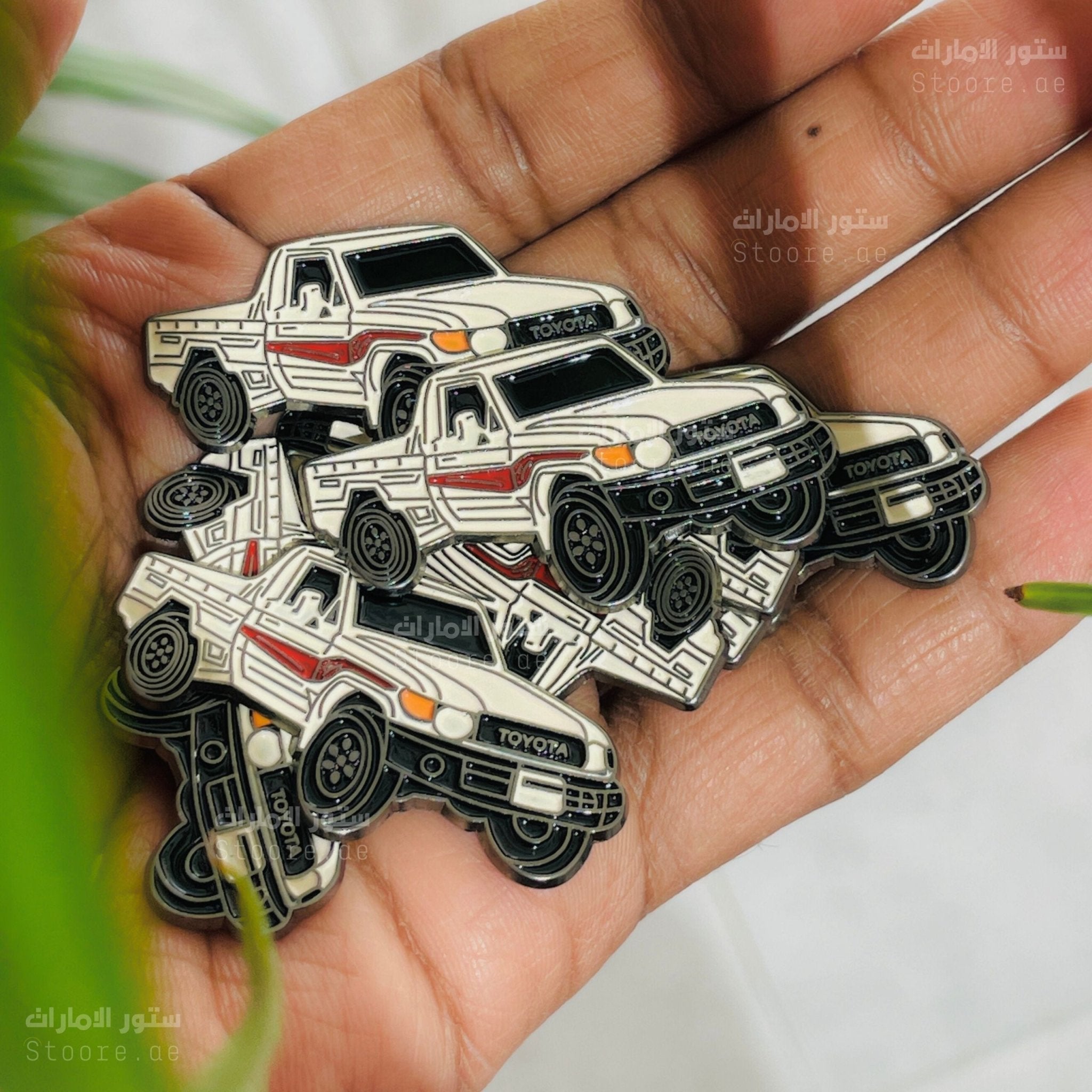 Badge Toyota Land Cruiser Pickup - 1
