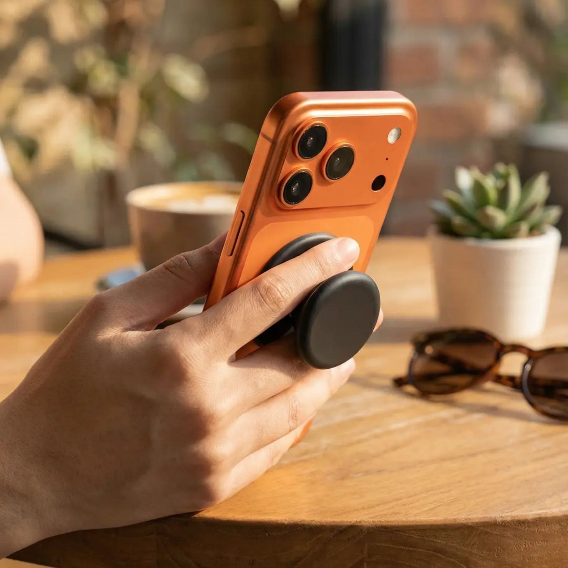 Green Lion Mag Pop Magnetic Phone Grip