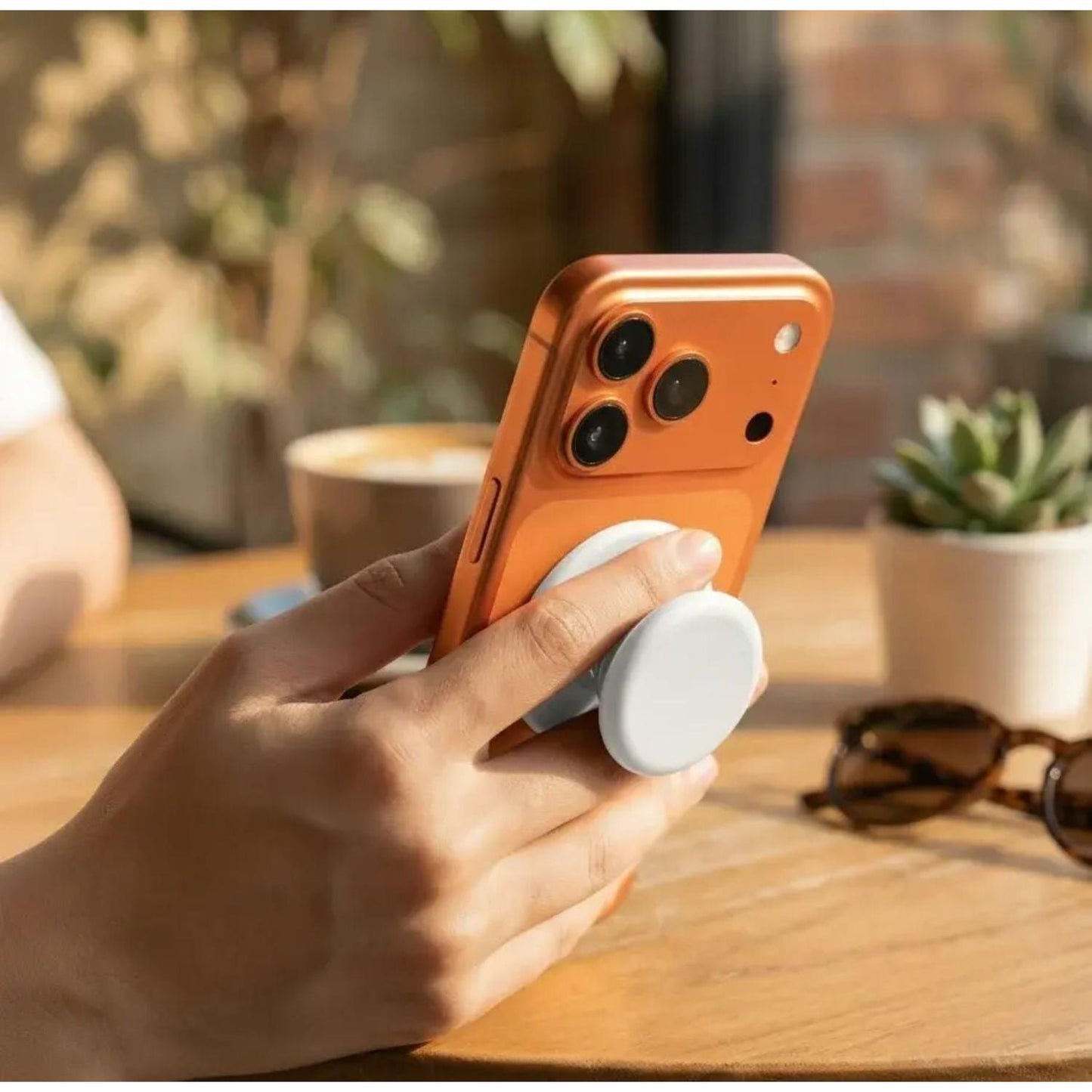 Green Lion Mag Pop Magnetic Phone Grip