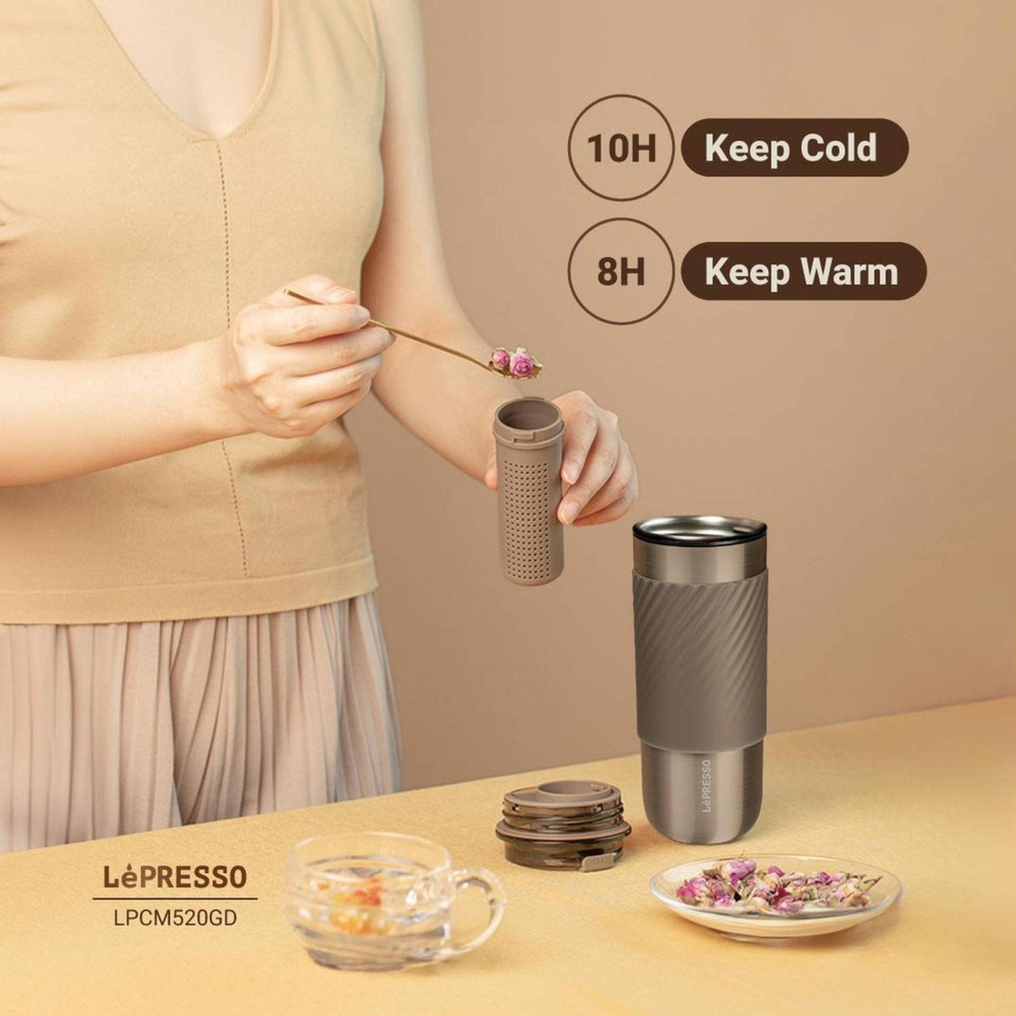 LePresso Coffee Mug with Sleeve and Reusable Straw 520ml - Gold
