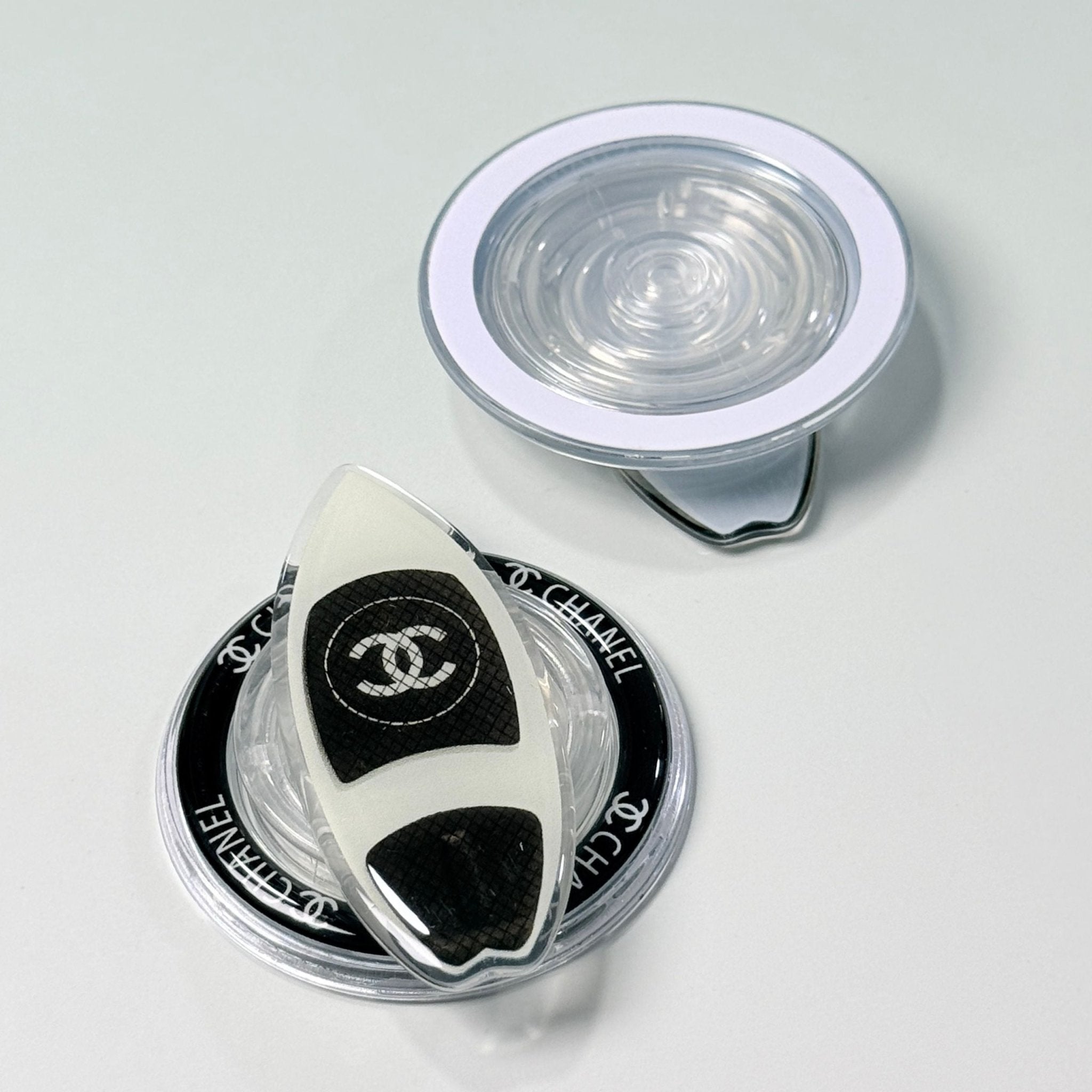 MagSafe Mobile Holder Chanel - 7