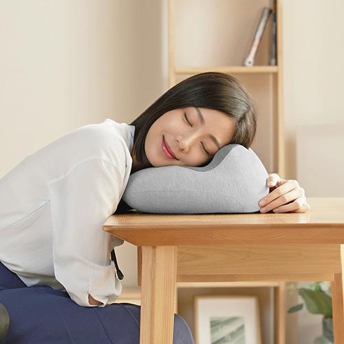 Momoda Massage and Hot Compress Multifunctional Neck Pillow SX332