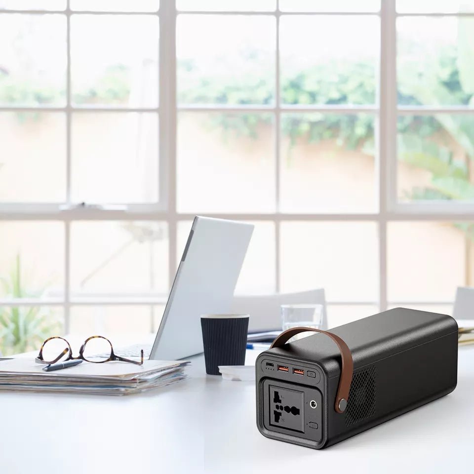 Yoobao EN200W 52800mAh Portable Power Station with LED Light PD Fast Charging Powerbank