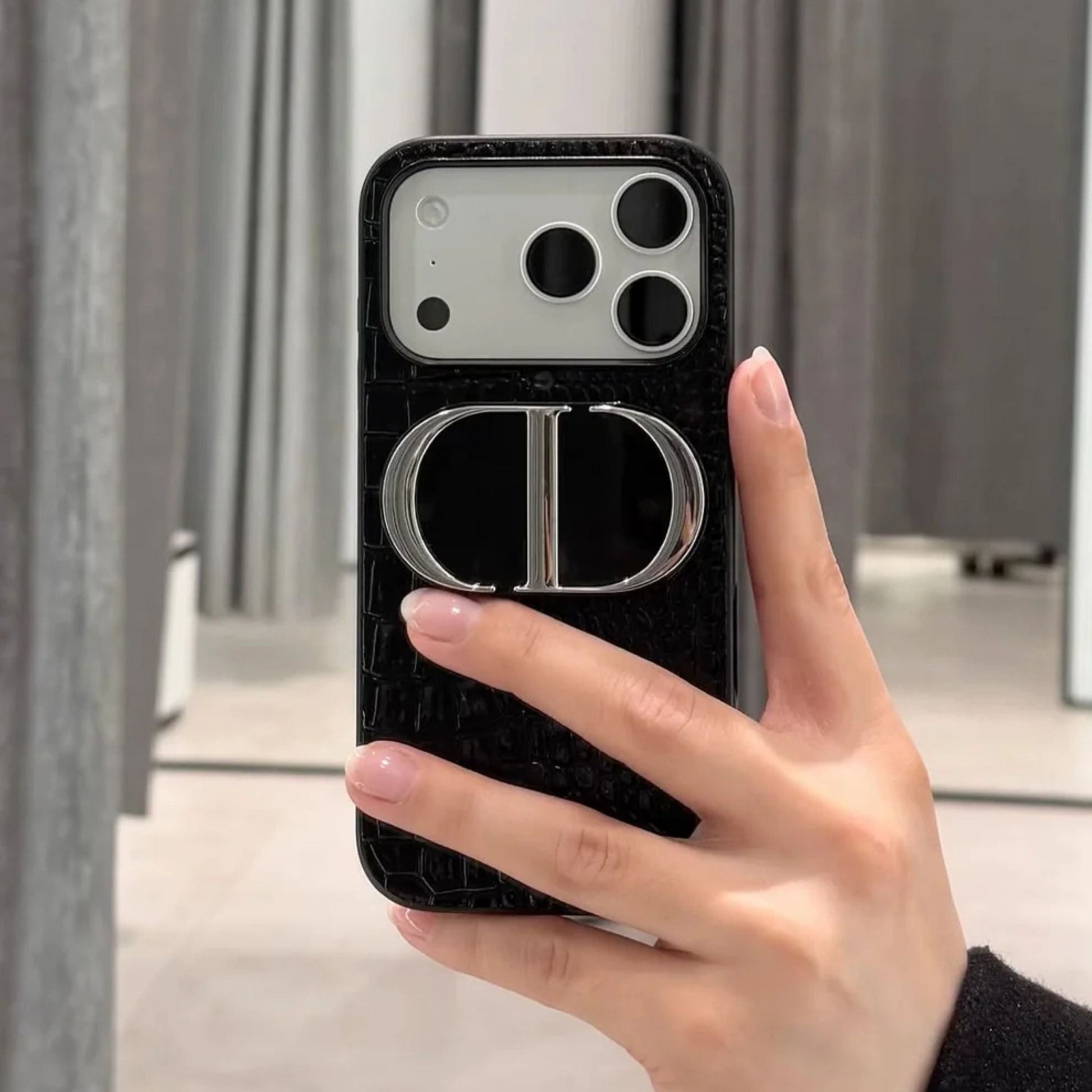CD Mirror Phone Ring Holder Stand Dual Mirror - STOORE.AE | ستور الامارات