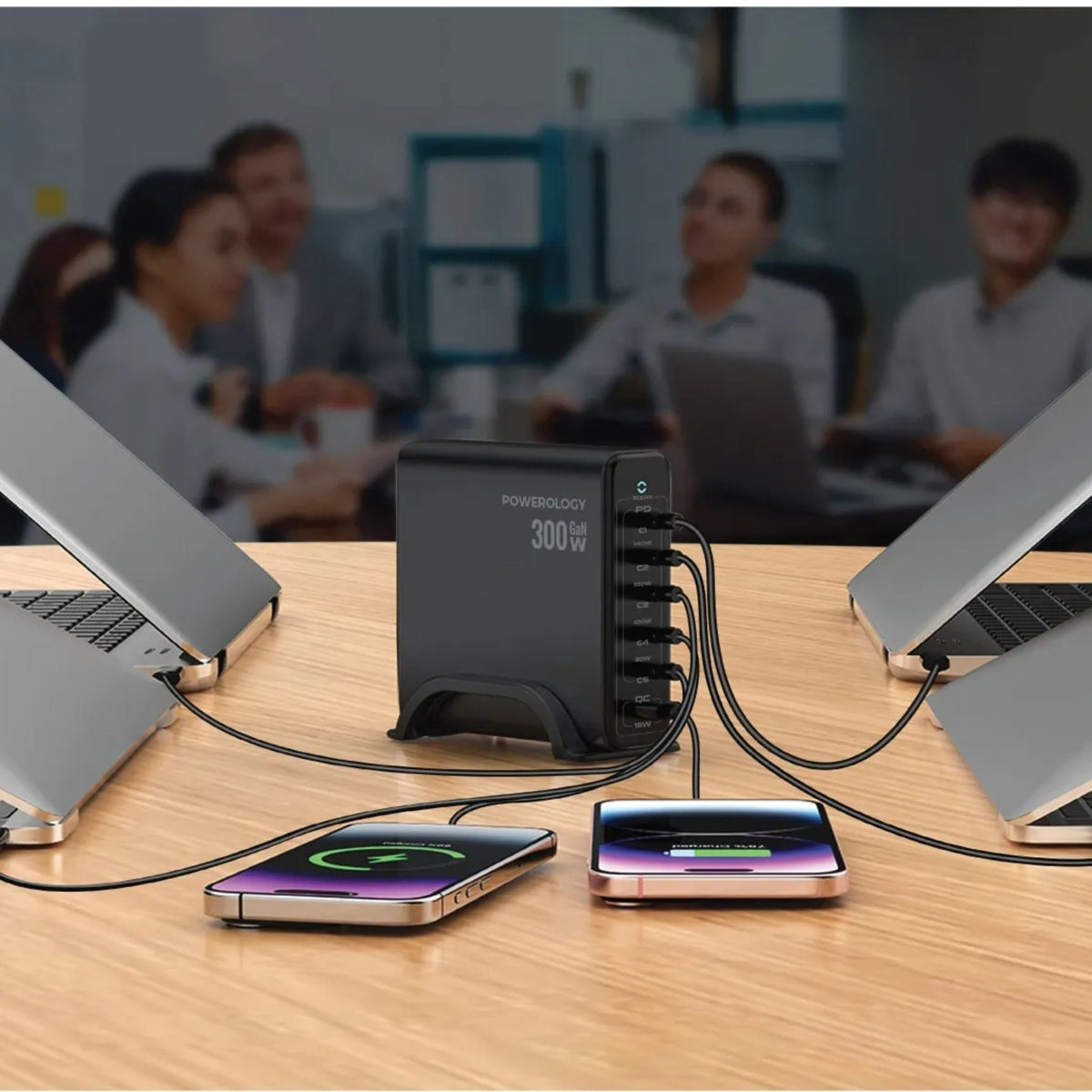 Powerology Volt-X GaN Smart Desktop Charger 300W - Black - STOORE.AE | ستور الامارات